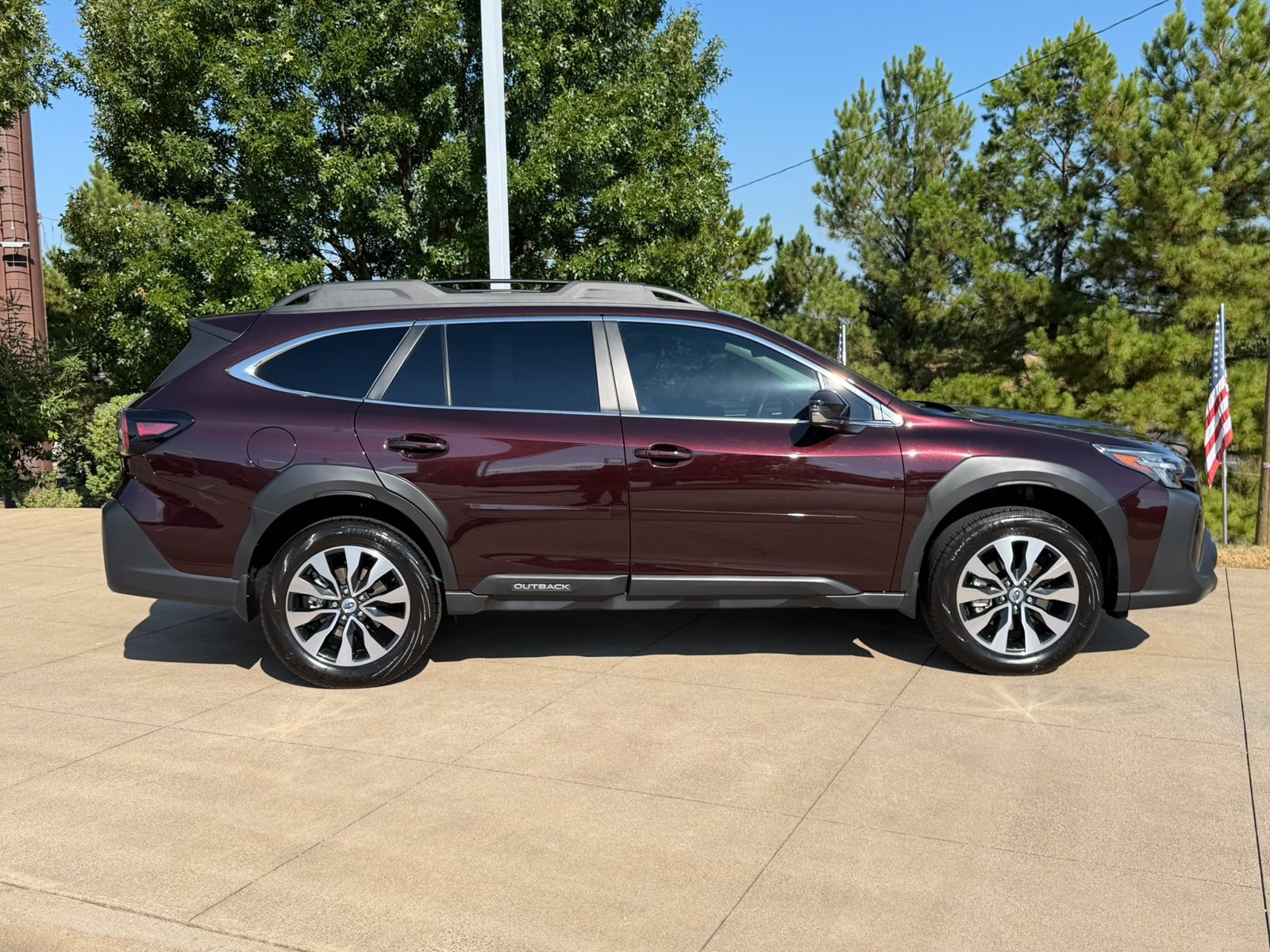 Used 2025 Subaru Outback Limited w/ Popular Package #2 AWD/4WD image 7