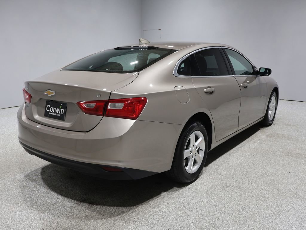 Used 2023 Chevrolet Malibu LT image 2