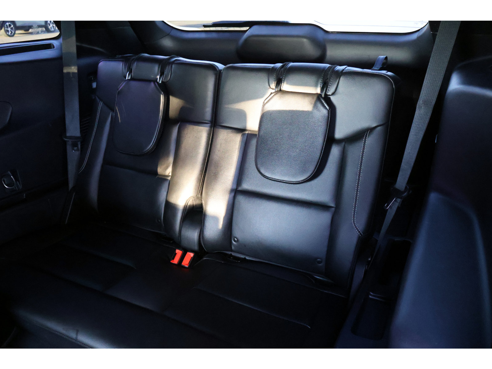 Used 2022 Ford Explorer ST RWD image 23