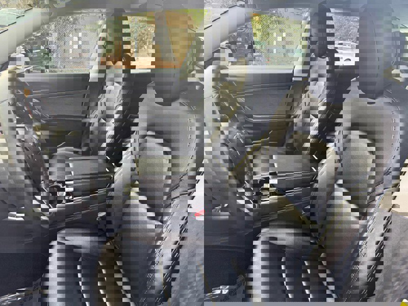 Used 2020 Tesla Model 3 Standard Range Plus image 8