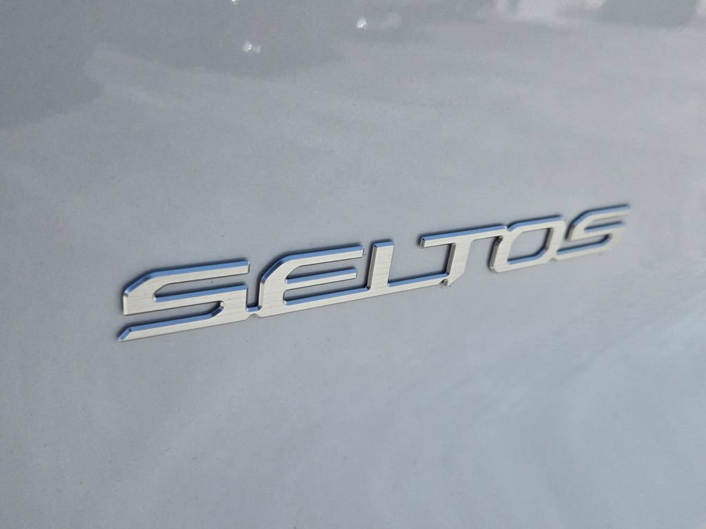 New 2027 Kia Seltos S FWD image 5