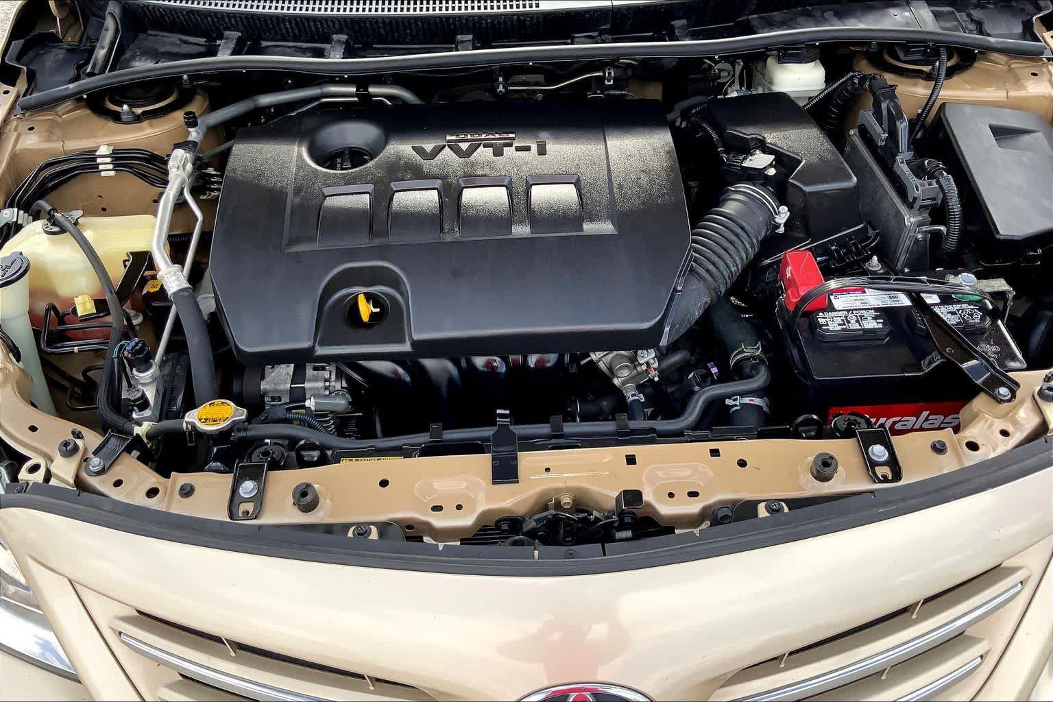 Used 2013 Toyota Corolla LE FWD image 29