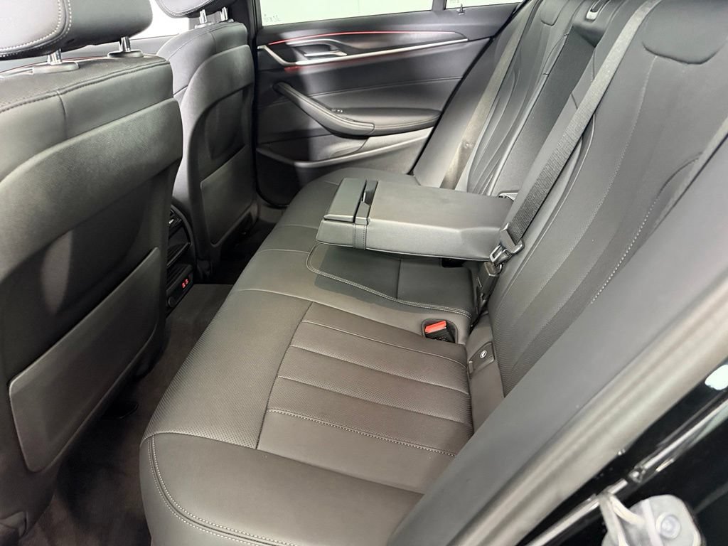 Used 2023 BMW 540i w/ M Sport Package RWD image 26