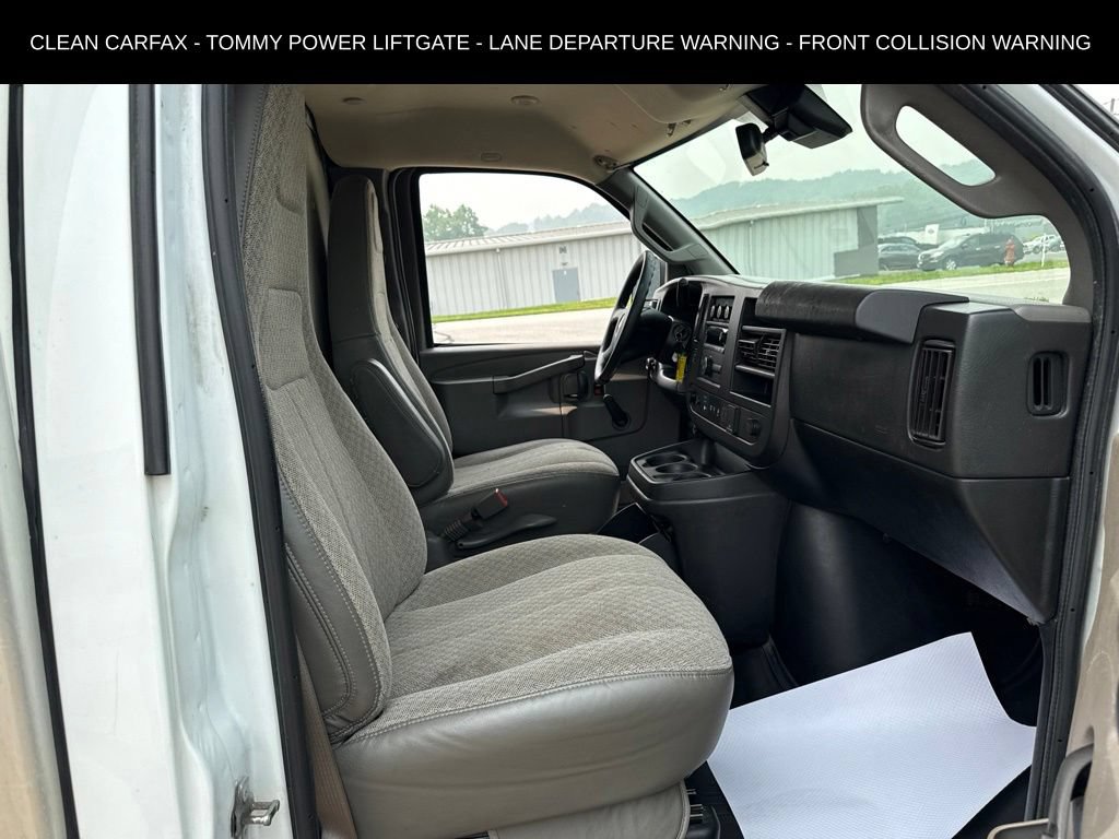Used 2021 Chevrolet Express 3500 RWD image 31