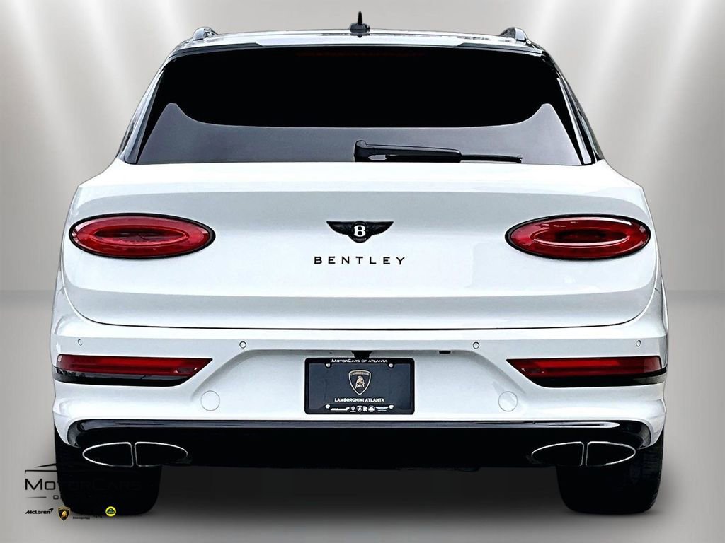 Used 2023 Bentley Bentayga Extended Wheelbase image 4