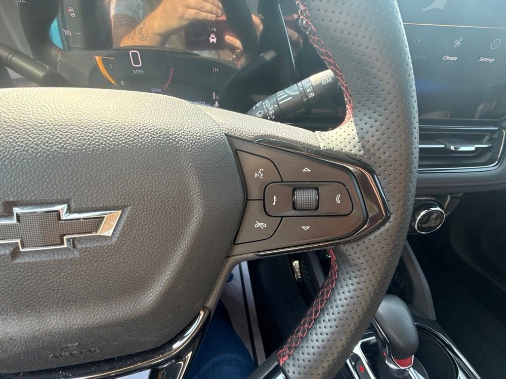 Used 2026 Chevrolet TrailBlazer RS w/ Convenience Package FWD image 21