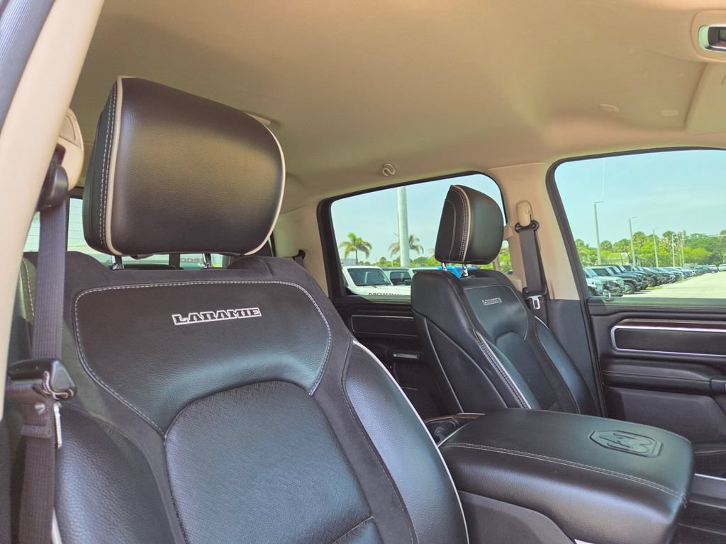 Used 2021 RAM 1500 Laramie AWD/4WD image 11