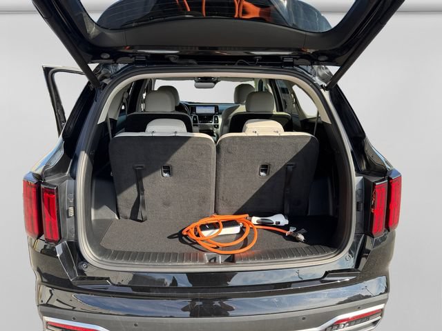 Certified 2022 Kia Sorento SX Prestige w/ Panoramic Sunroof Package AWD/4WD image 19