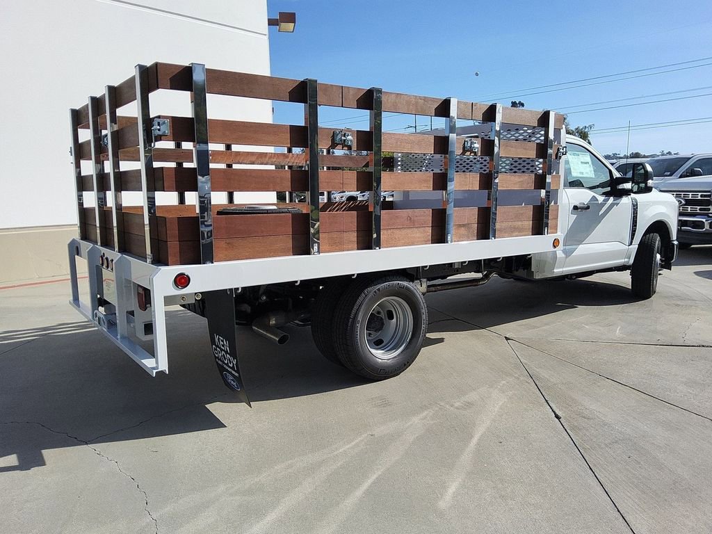 New 2026 Ford F350 XL w/ XL Chrome Package image 18