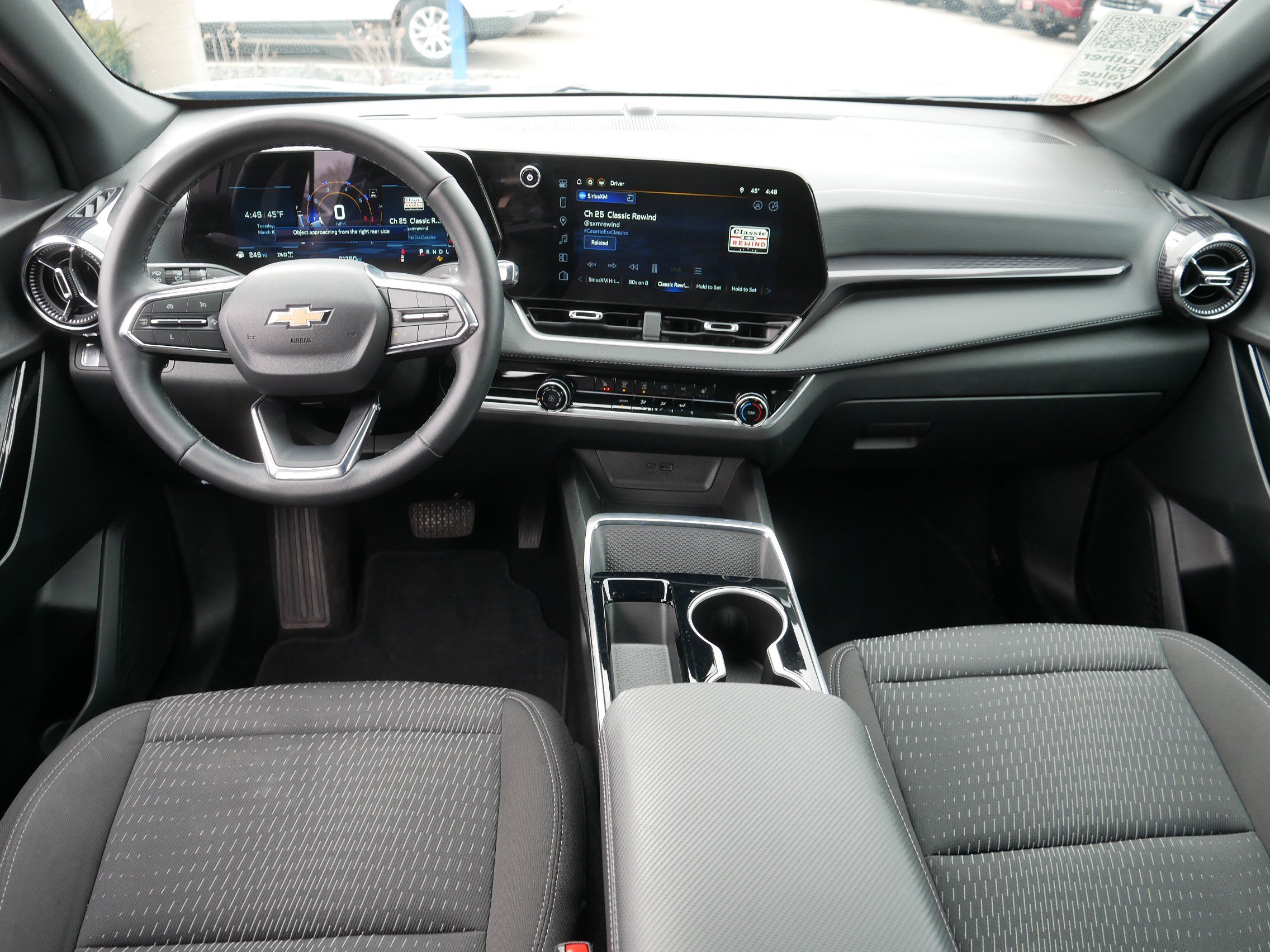 Used 2025 Chevrolet Equinox LT image 10