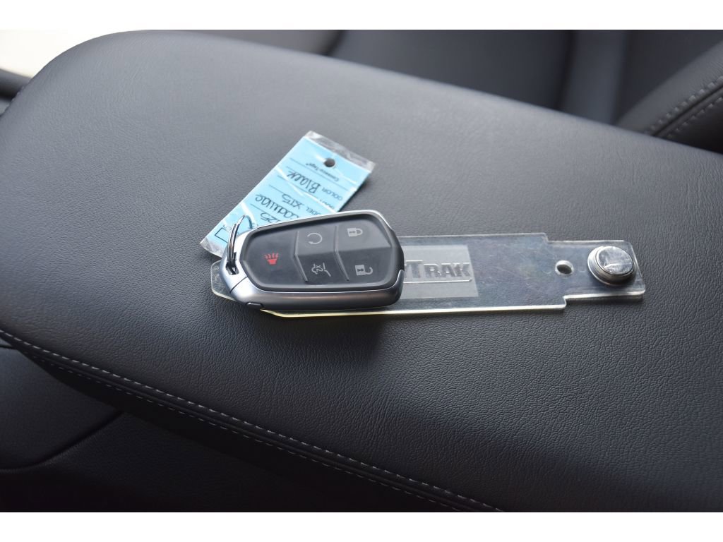 New 2025 Cadillac XT5 Premium Luxury w/ LPO, Floor Liner Package image 40