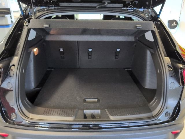New 2026 Chevrolet Trax LT w/ LT Convenience Package FWD image 28