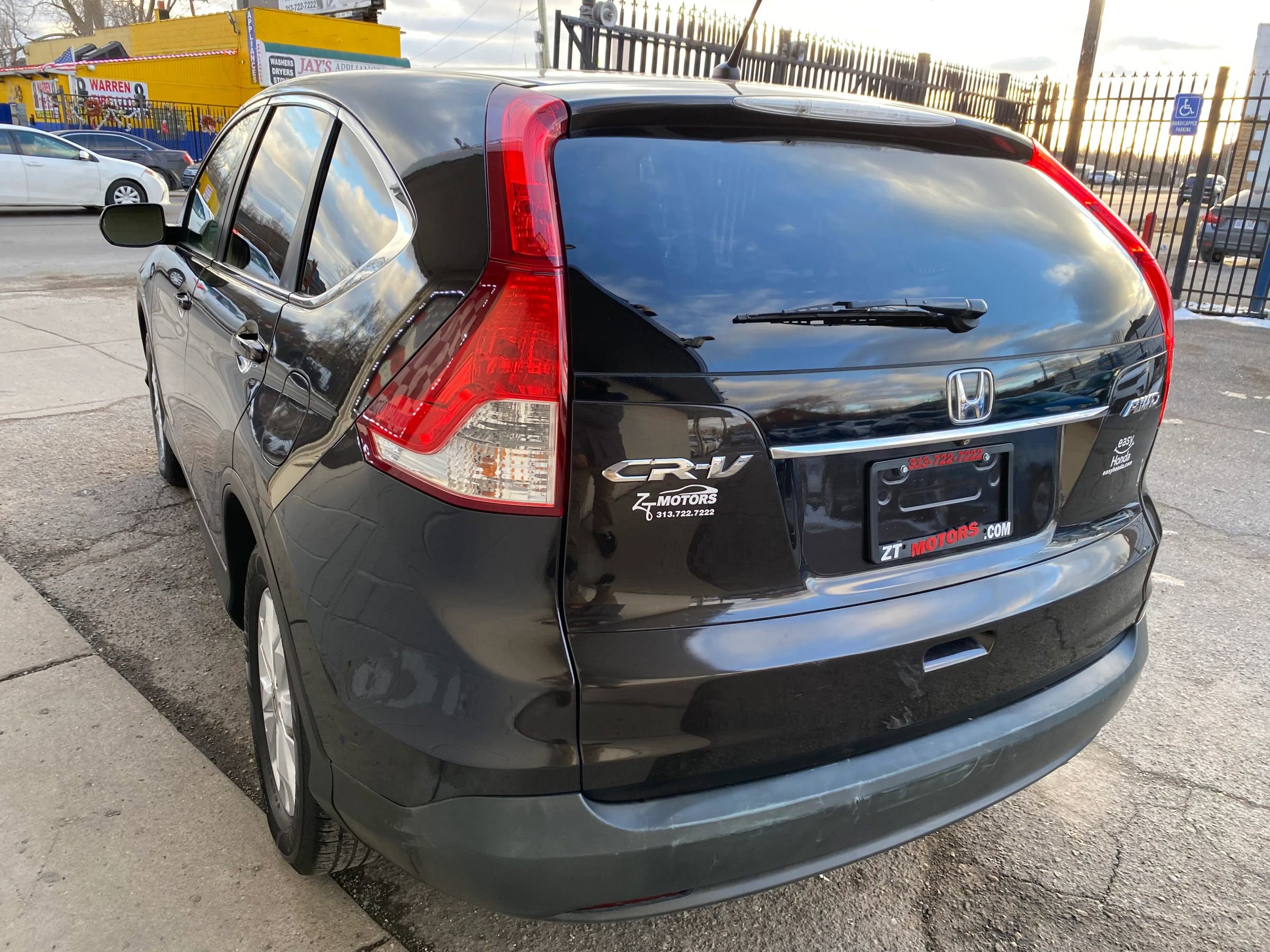 Used 2014 Honda CR-V EX image 2