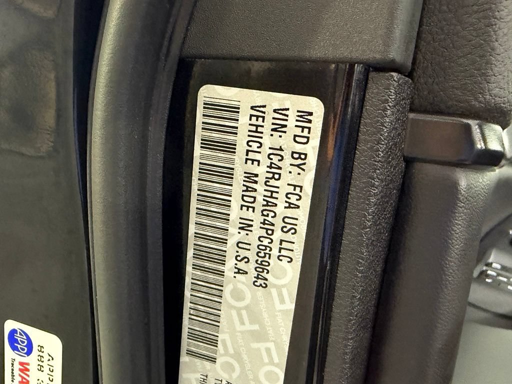 Certified 2023 Jeep Grand Cherokee Altitude AWD/4WD image 23