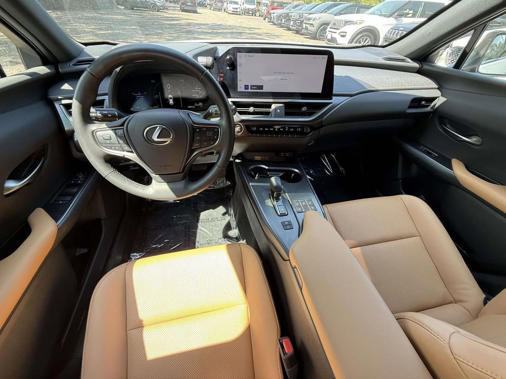 Used 2025 Lexus UX 300h AWD w/ Accessory Package (Z1) image 12
