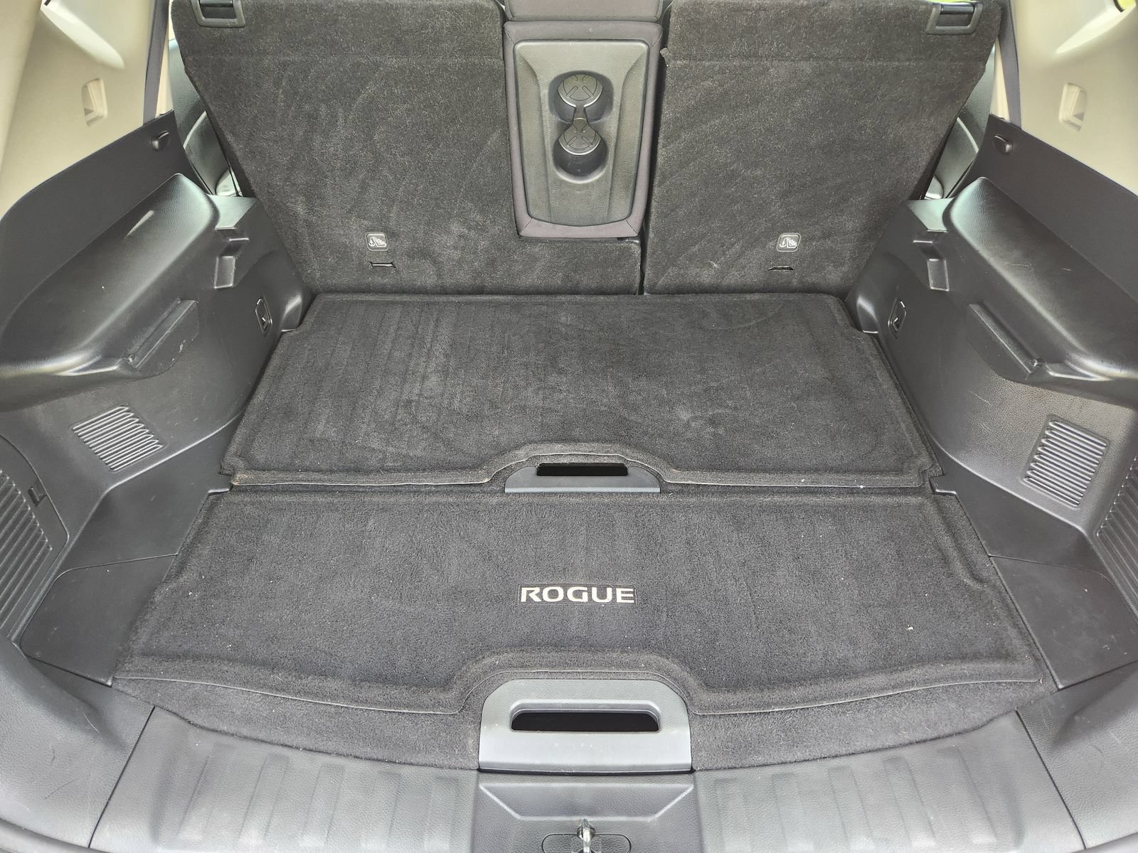 Used 2019 Nissan Rogue S FWD image 35