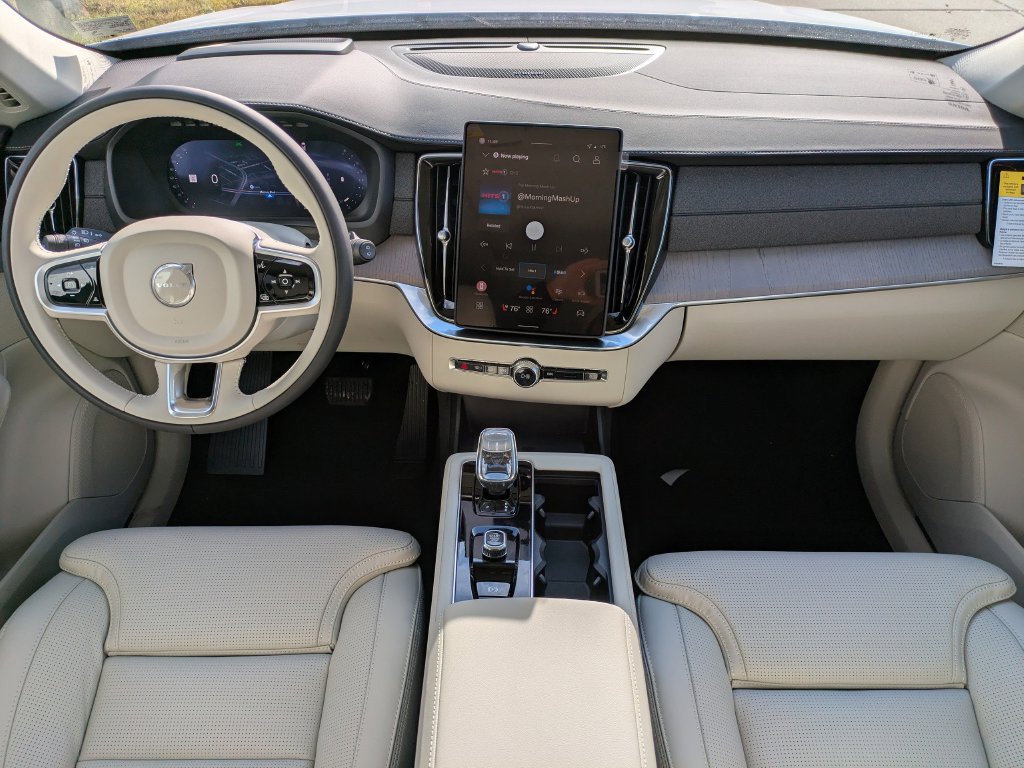 New 2026 Volvo XC90 B6 Ultra w/ Protection Package AWD/4WD image 14