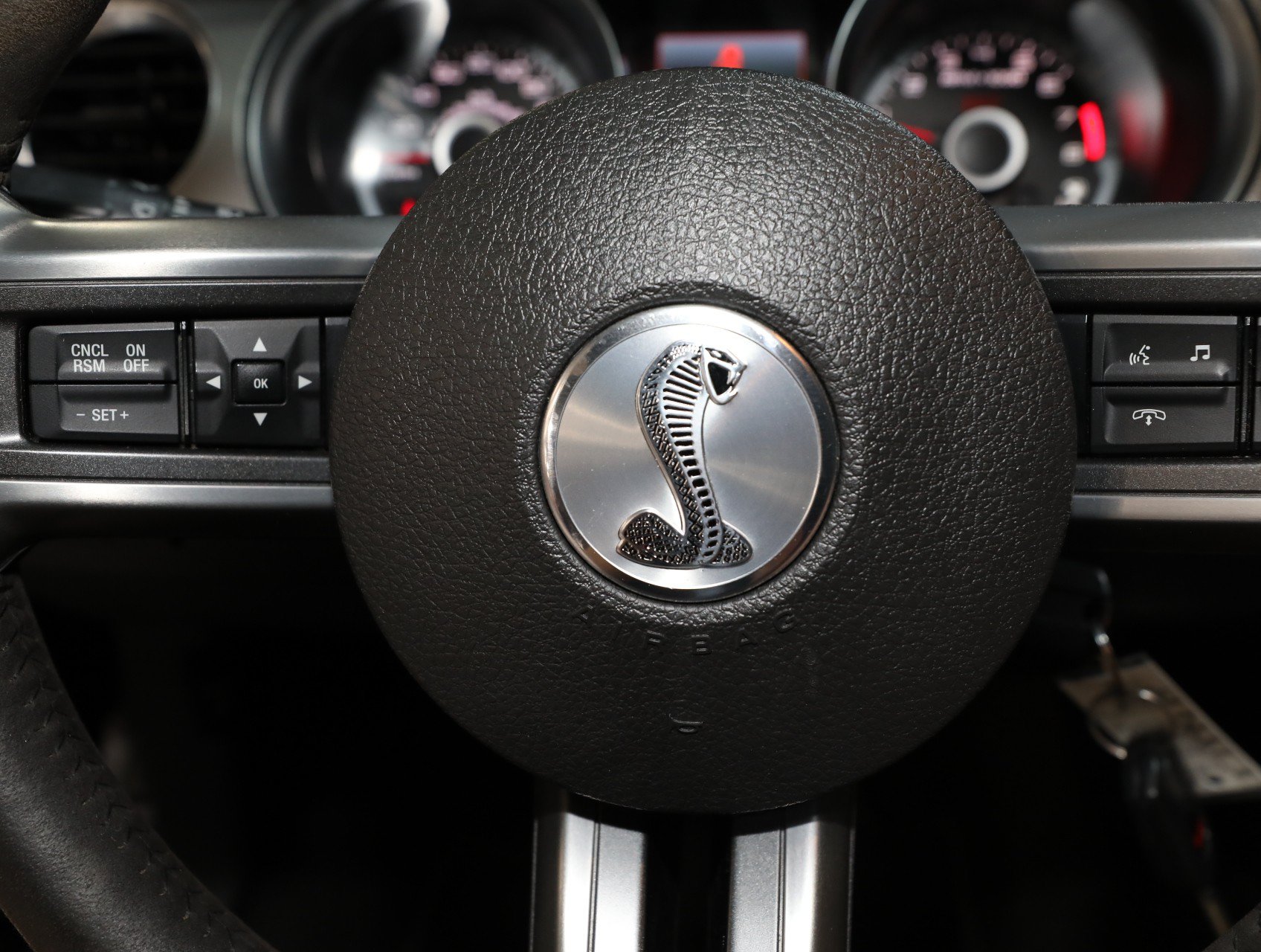 Used 2013 Ford Mustang Shelby GT500 RWD image 65