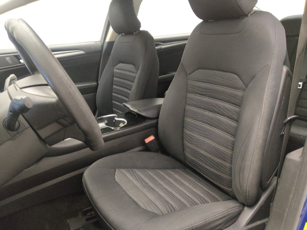 Used 2016 Ford Fusion SE image 17