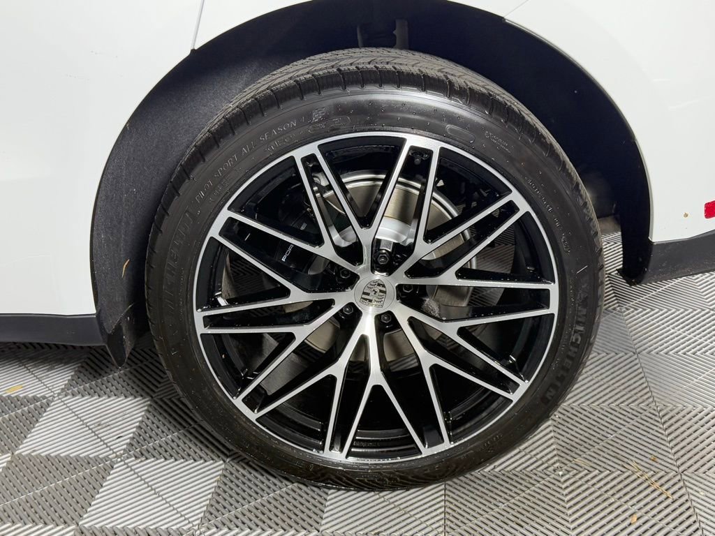 New 2026 Porsche Macan image 12