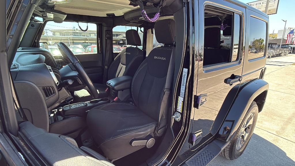 Used 2018 Jeep Wrangler Unlimited Sahara image 22