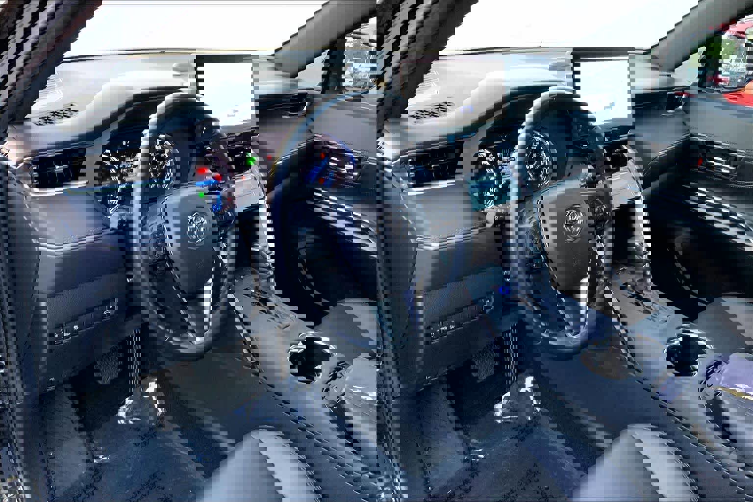 Used 2023 Toyota Venza Nightshade AWD/4WD image 17