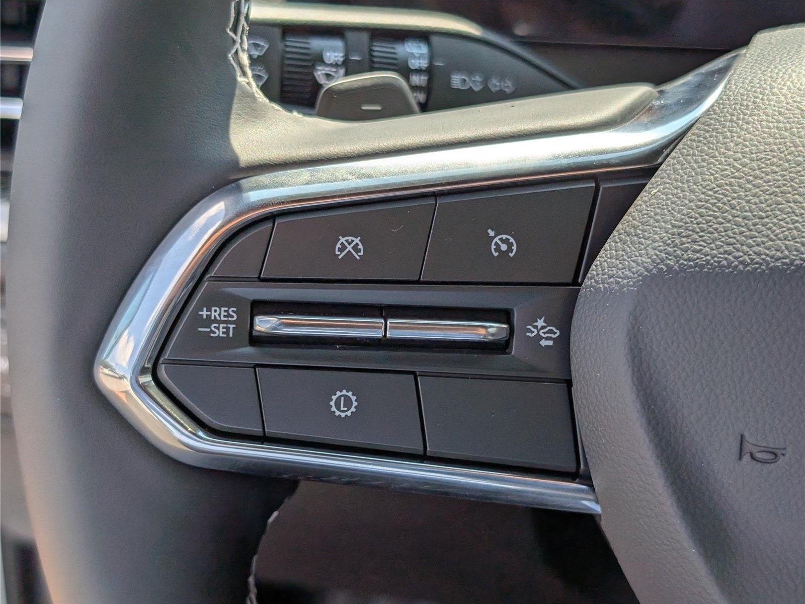 New 2027 Chevrolet Traverse LT w/ Driver Confidence Package FWD image 20