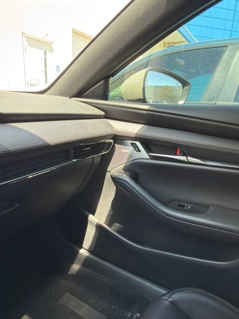 Used 2022 MAZDA MAZDA3 s FWD image 15