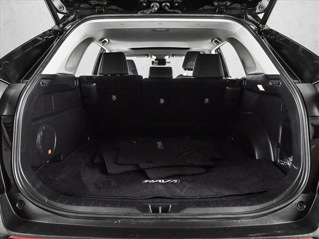 Used 2019 Toyota RAV4 Limited FWD image 6
