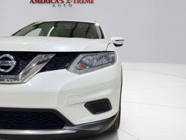 Used 2016 Nissan Rogue SV FWD image 14