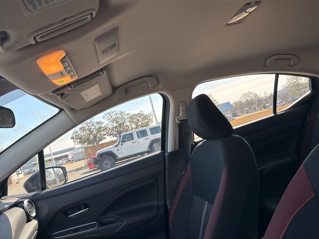 Used 2025 Nissan Versa SR w/ Trunk Package image 11