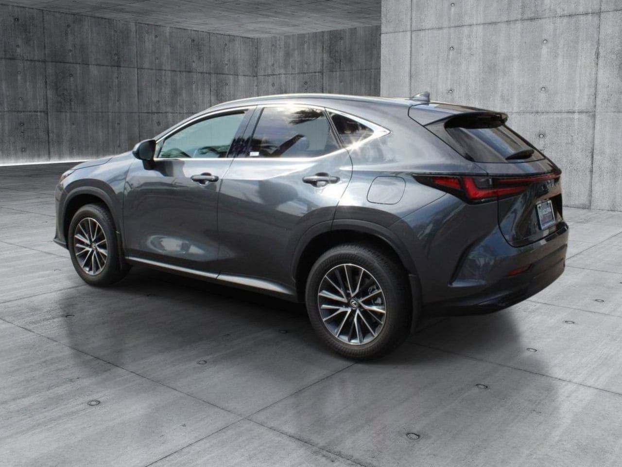 Used 2025 Lexus NX 250 FWD image 3