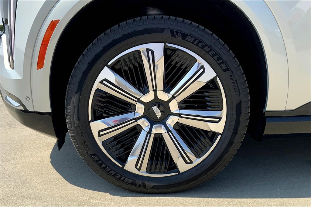 New 2025 Cadillac Escalade IQ Luxury 2 image 13