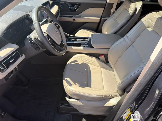 Used 2022 Lincoln Aviator Reserve w/ Equipment Group 201A RWD image 11