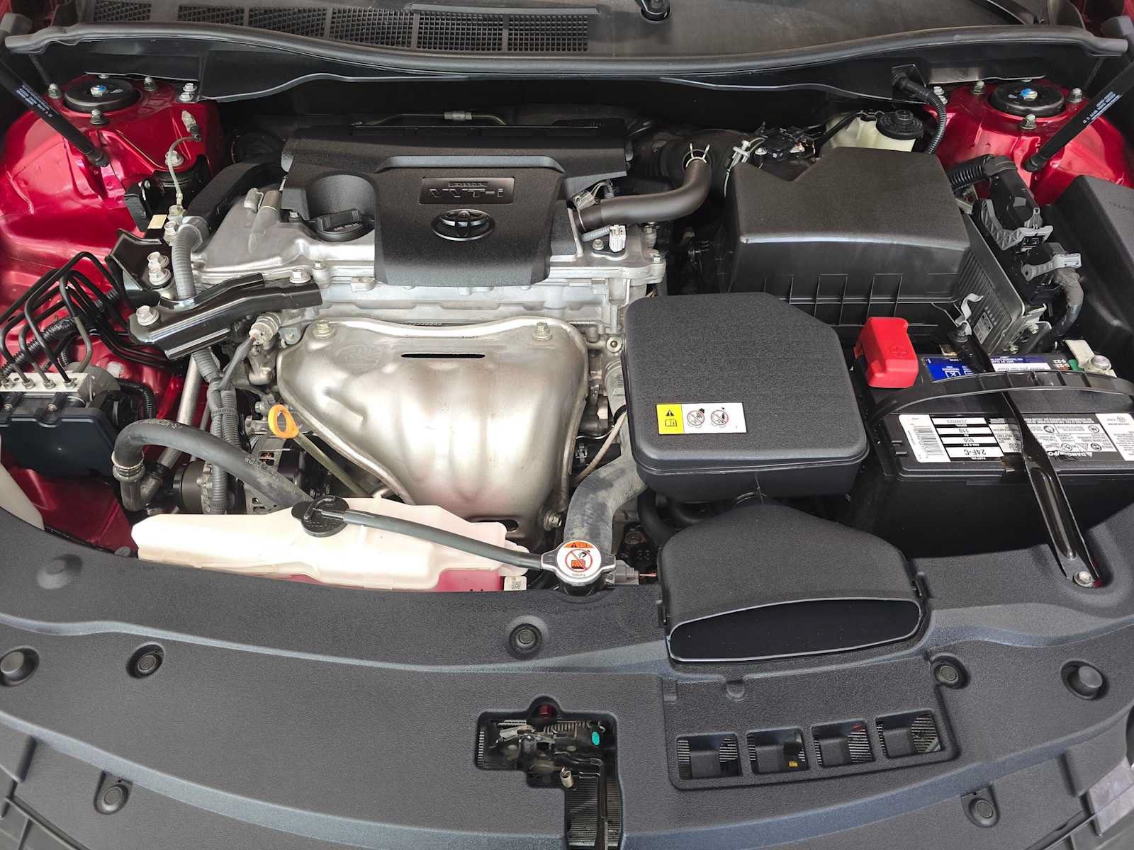 Used 2017 Toyota Camry LE FWD image 9