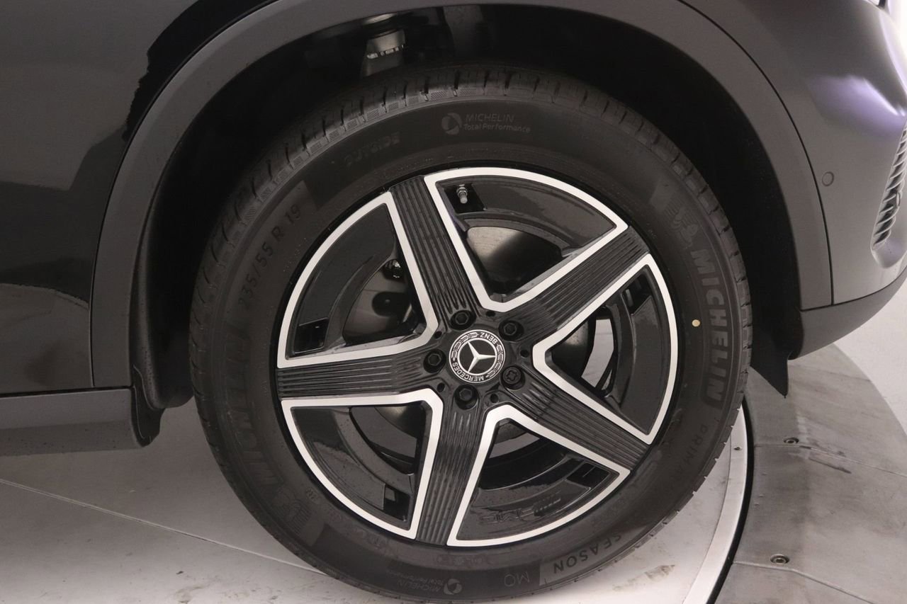 New 2026 Mercedes-Benz GLC 300 image 13