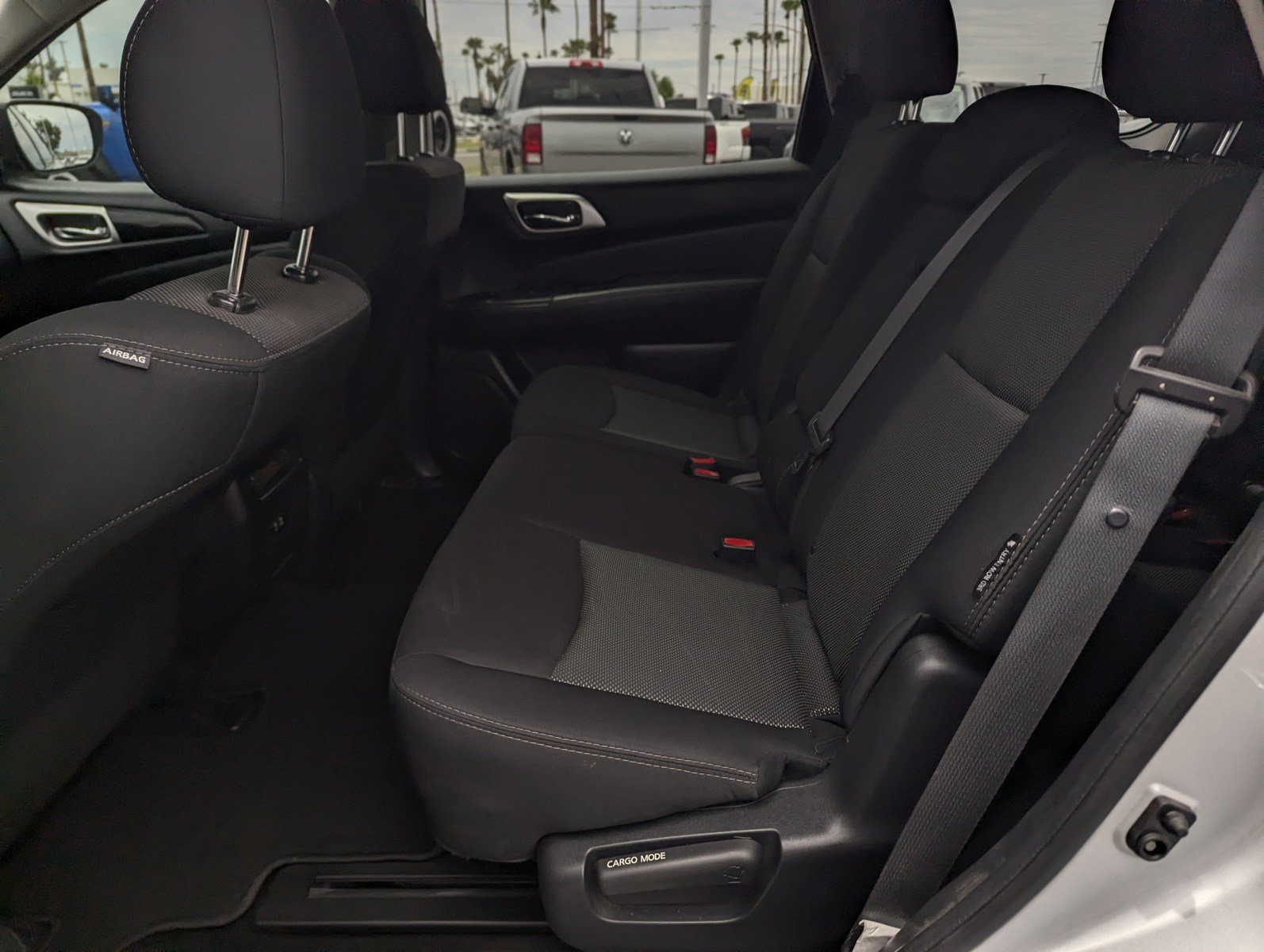 Used 2020 Nissan Pathfinder S FWD image 8