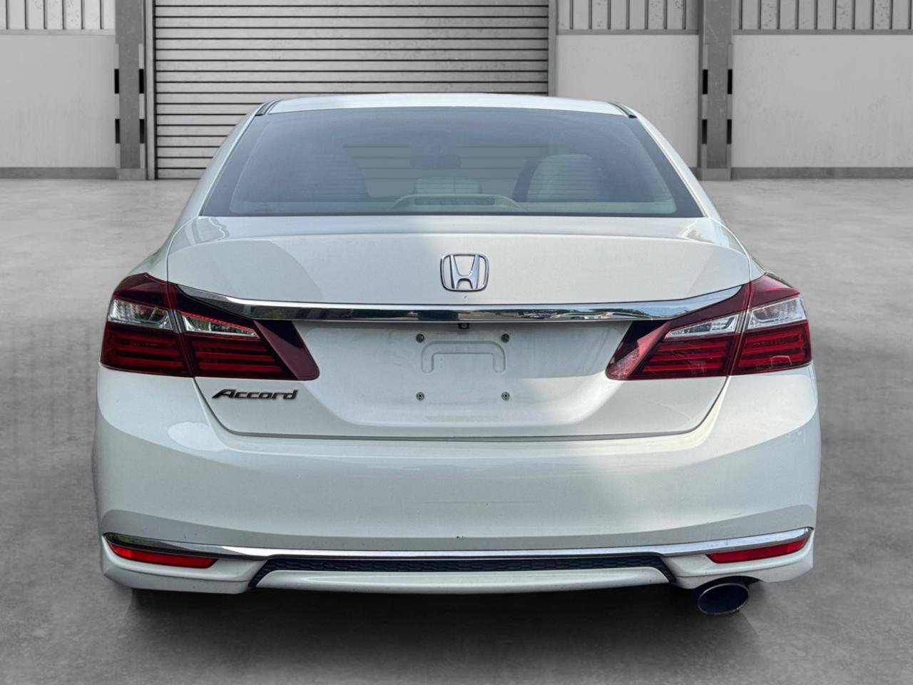 Used 2017 Honda Accord LX image 10