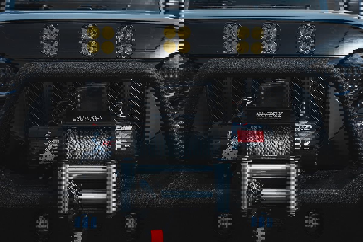 Used 2015 Jeep Wrangler Unlimited Rubicon w/ Connectivity Group image 7