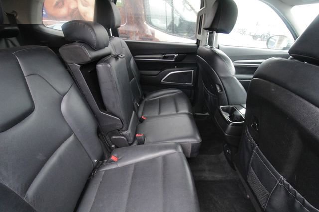 Used 2022 Kia Telluride LX image 30