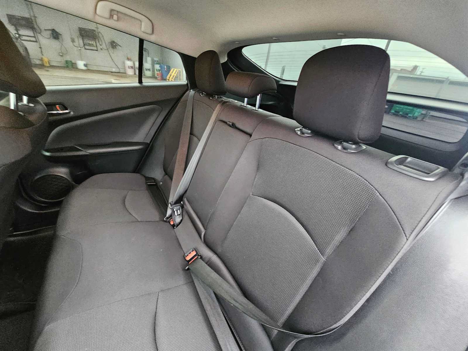 Used 2020 Toyota Prius L Eco FWD image 17