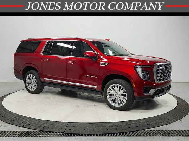 Used 2025 GMC Yukon XL Denali w/ Sun & Power Step Package image 1
