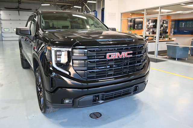 New 2026 GMC Sierra 1500 Elevation image 3