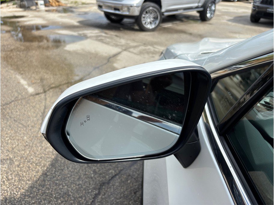 Used 2024 Lexus NX 450h+ AWD w/ Luxury Package image 15