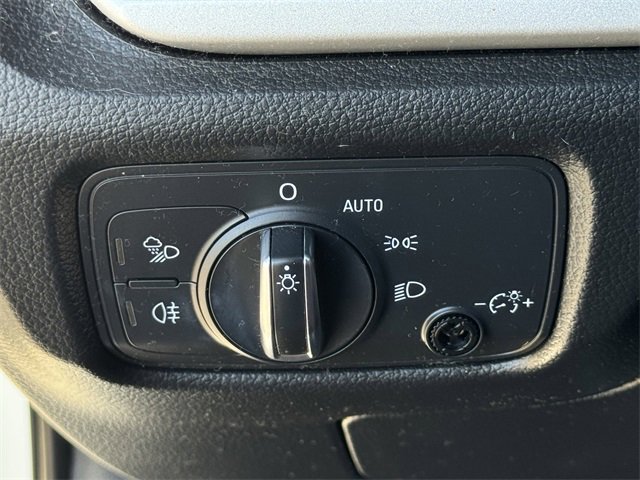 Used 2018 Audi A3 2.0T Premium image 21