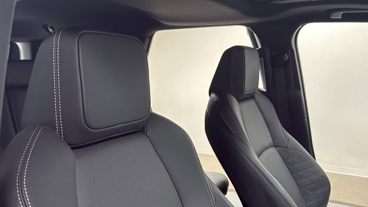 Certified 2025 Toyota 4Runner TRD Off-Road Premium image 19