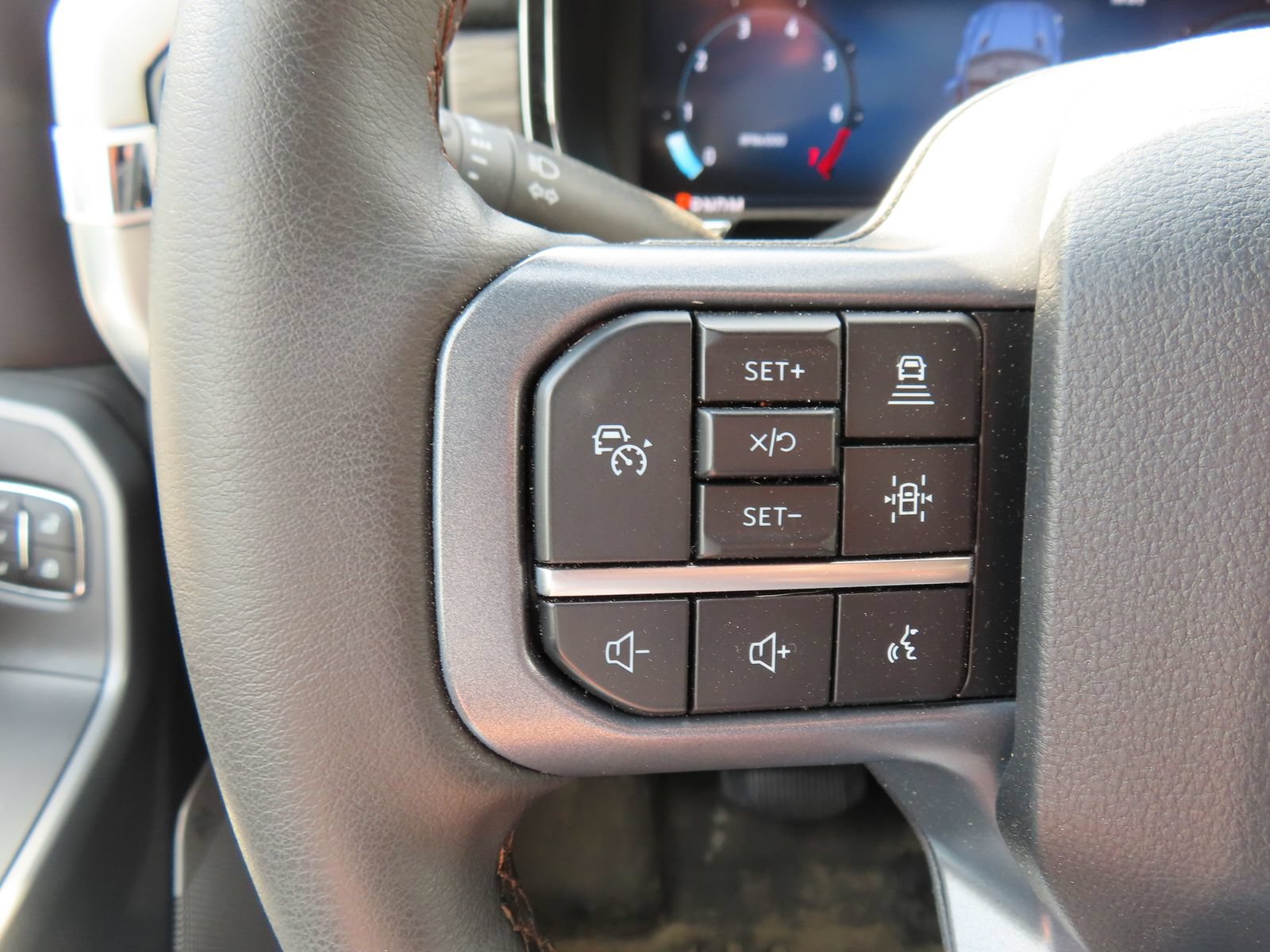 Used 2026 Ford F150 Lariat w/ Equipment Group 502A High AWD/4WD image 18