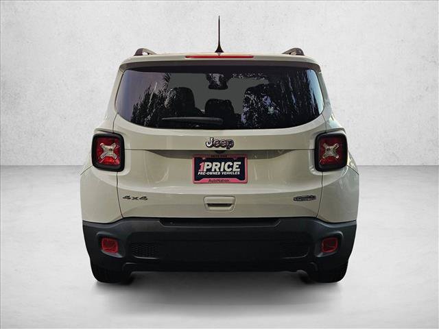 Used 2019 Jeep Renegade Latitude AWD/4WD image 7