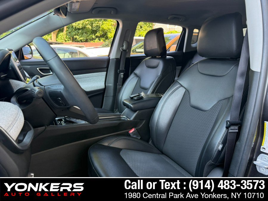 Used 2022 Jeep Compass Latitude AWD/4WD image 26