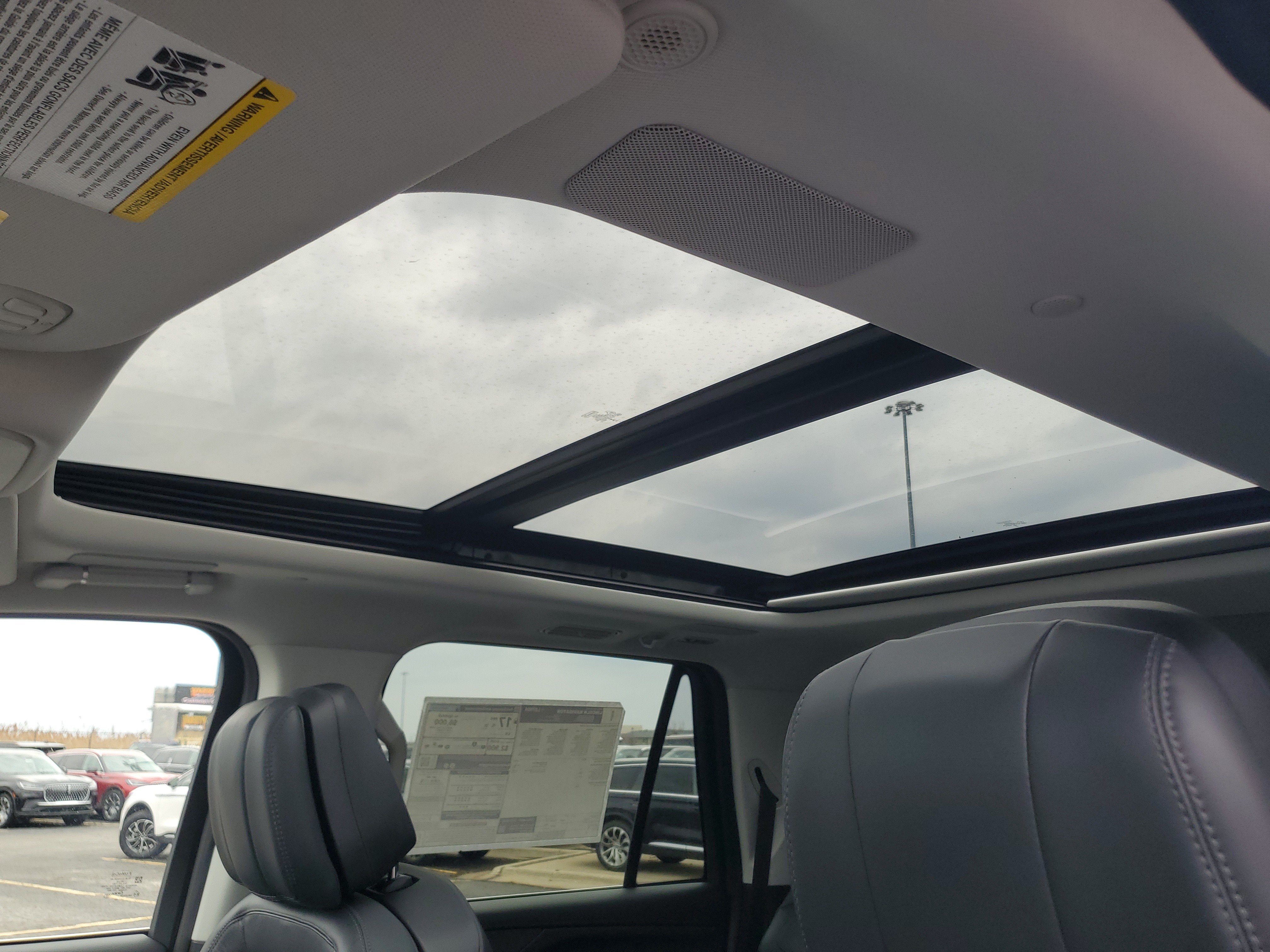 New 2026 Lincoln Navigator L Reserve AWD/4WD image 11